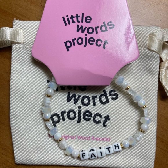 Little Words Project ‘Faith’ Beaded Bracelet - Picture 2 of 5